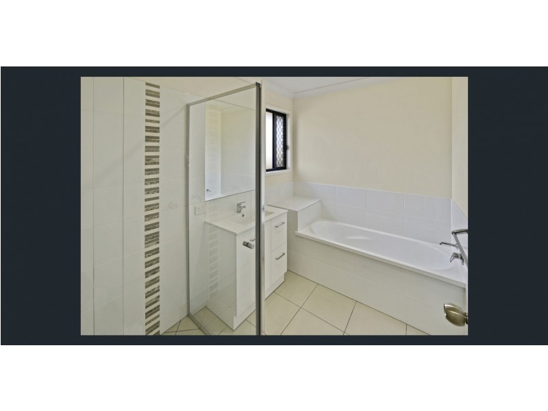 9 Village Boulevard, Pimpama QLD 4209