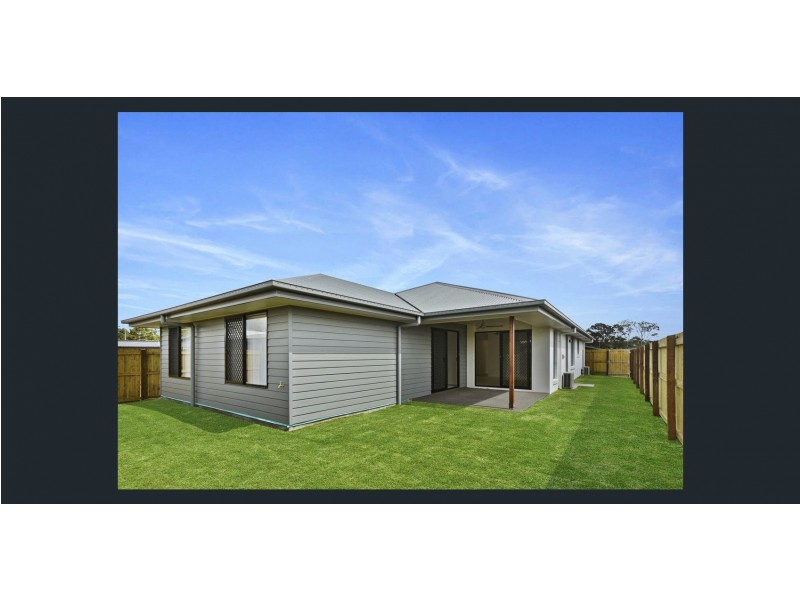 9 Village Boulevard, Pimpama QLD 4209