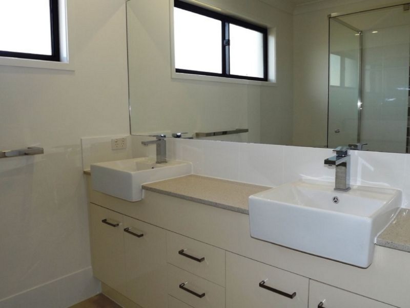3 Doherty Drive, Pimpama QLD 4209
