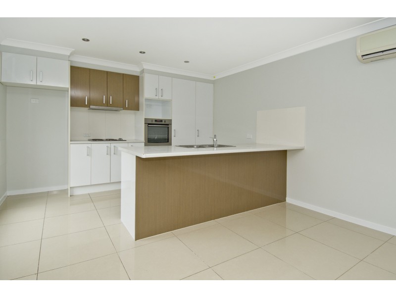 5 Henry street, Coomera QLD 4209