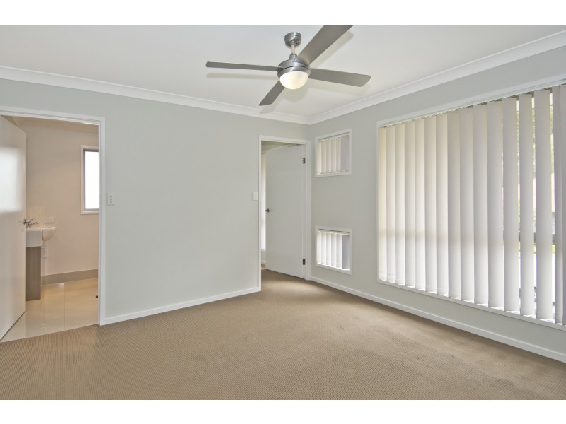 5 Henry street, Coomera QLD 4209