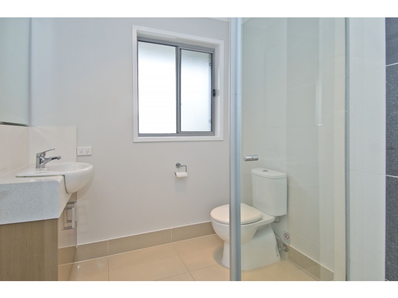 5 Henry street, Coomera QLD 4209