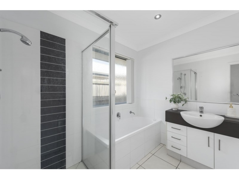 44 Cirrus Way, Coomera QLD 4209