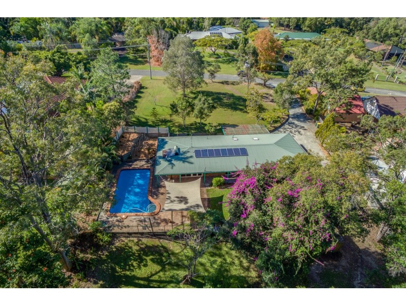 11 Winderadeen Court, Nerang QLD 4211