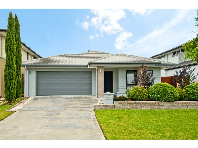 74 Lindeman Circuit, Pimpama QLD 4209