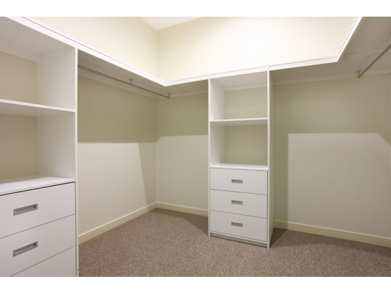 2/51 Canada Place, Arundel QLD 4214