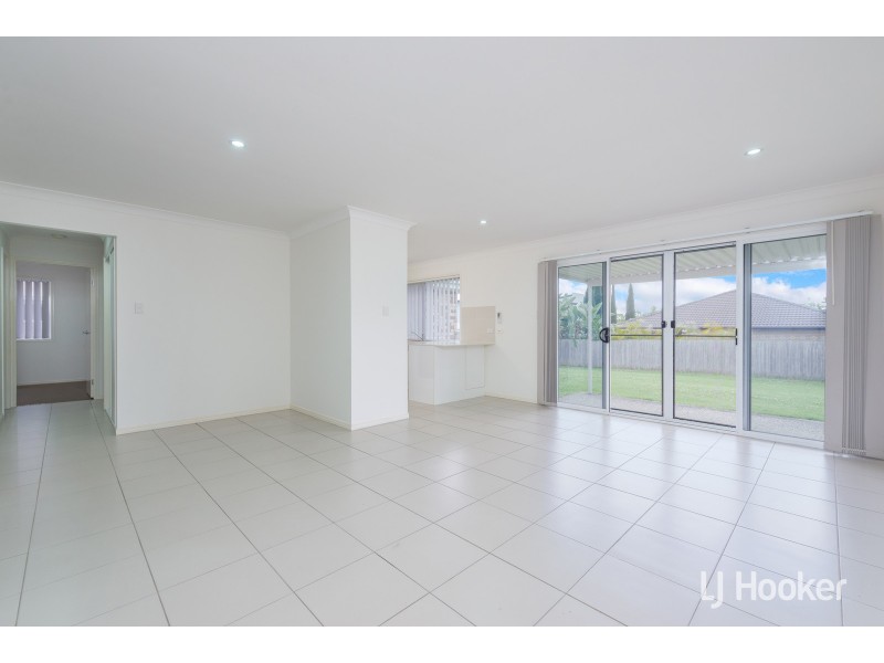 10 John Crescent, Pimpama QLD 4209