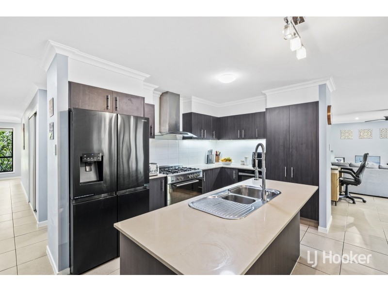 19 Fred Astaire Avenue, Maudsland QLD 4210