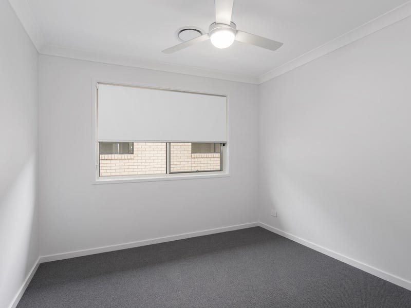 13 Peterson Way, White Rock QLD 4306