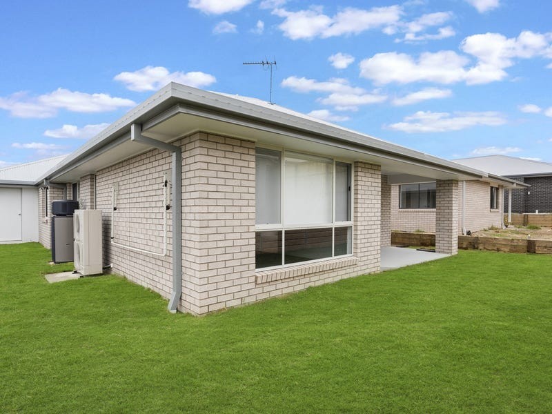 13 Peterson Way, White Rock QLD 4306