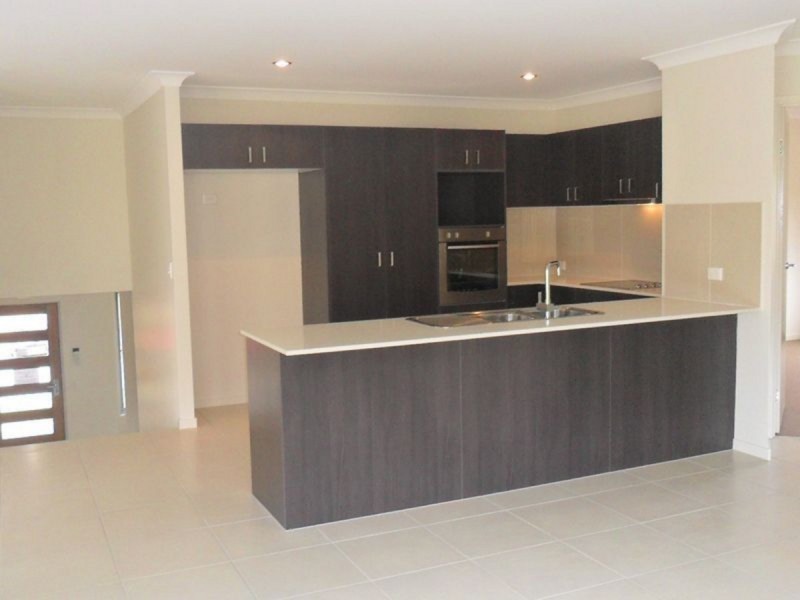 6 Benecia Avenue, Coomera Waters QLD 4209