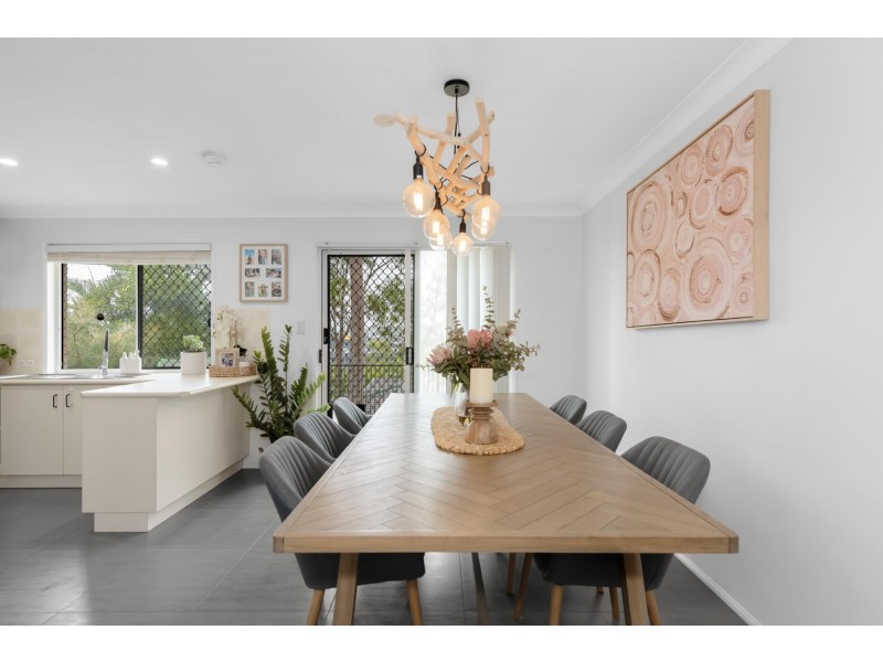 85 Overland  Drive, Edens Landing QLD 4207