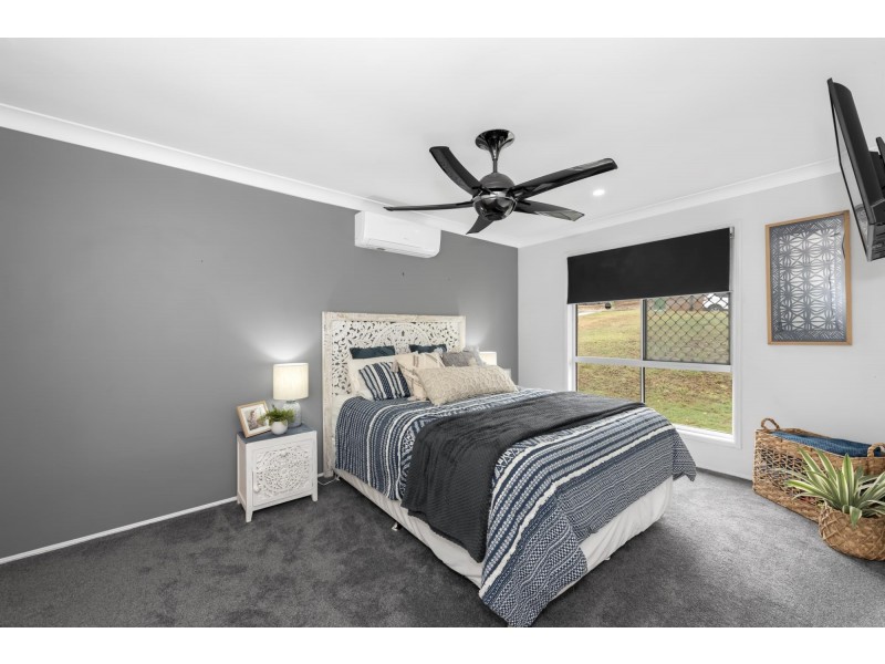 85 Overland  Drive, Edens Landing QLD 4207