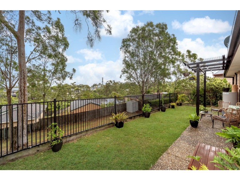 85 Overland  Drive, Edens Landing QLD 4207