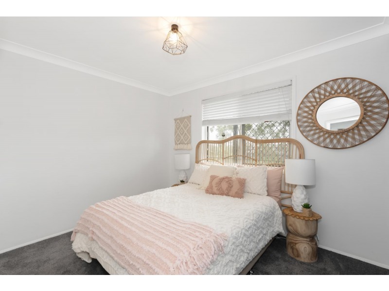 85 Overland  Drive, Edens Landing QLD 4207