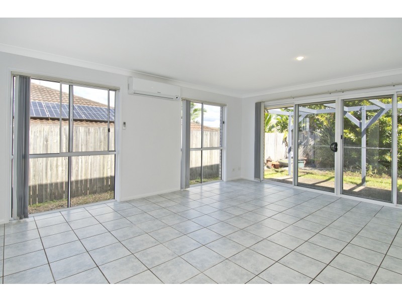 16 Billinghurst Crescent, Upper Coomera QLD 4209