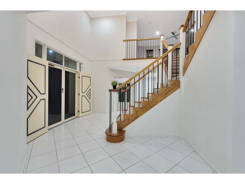 16 Slipstream Road, Coomera Waters QLD 4209