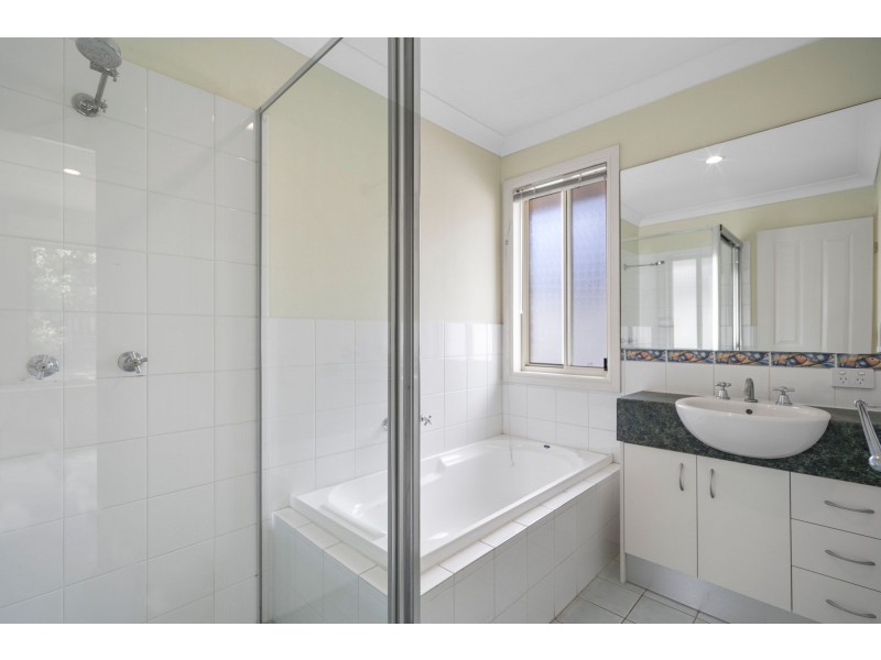 107 Billinghurst Crescent, Upper Coomera QLD 4209