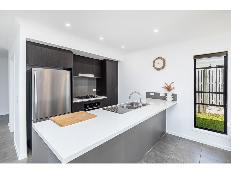 75 Bloom Avenue, Coomera QLD 4209