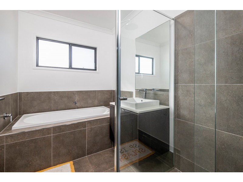 75 Bloom Avenue, Coomera QLD 4209