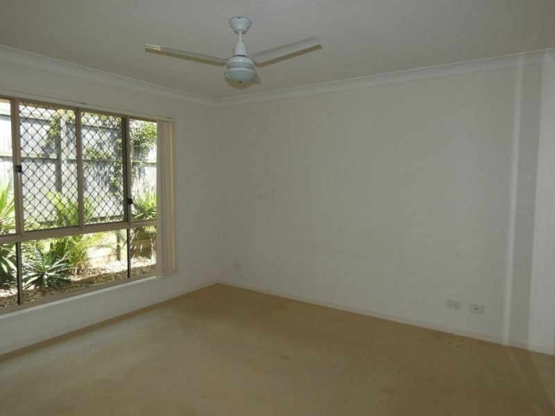 5 Habitat Way, Pimpama QLD 4209