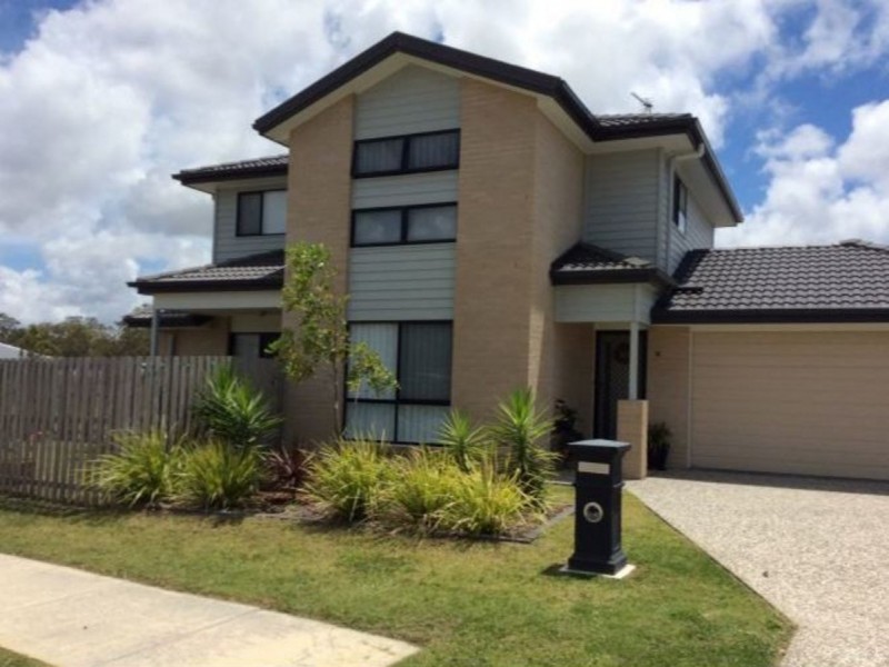 4A Charles Avenue, Pimpama QLD 4209