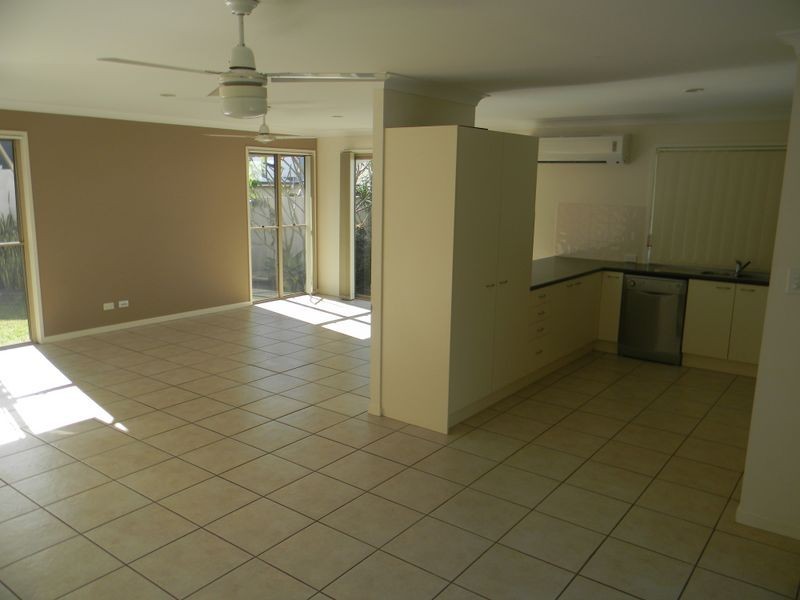 1/21 Glenridge Street, Upper Coomera QLD 4209