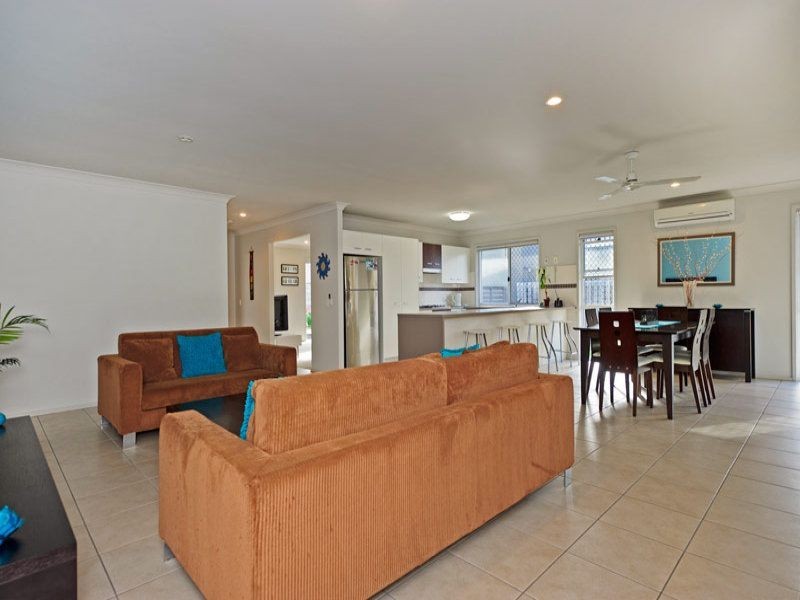 38 Bahkeeta Street, Oxenford QLD 4210