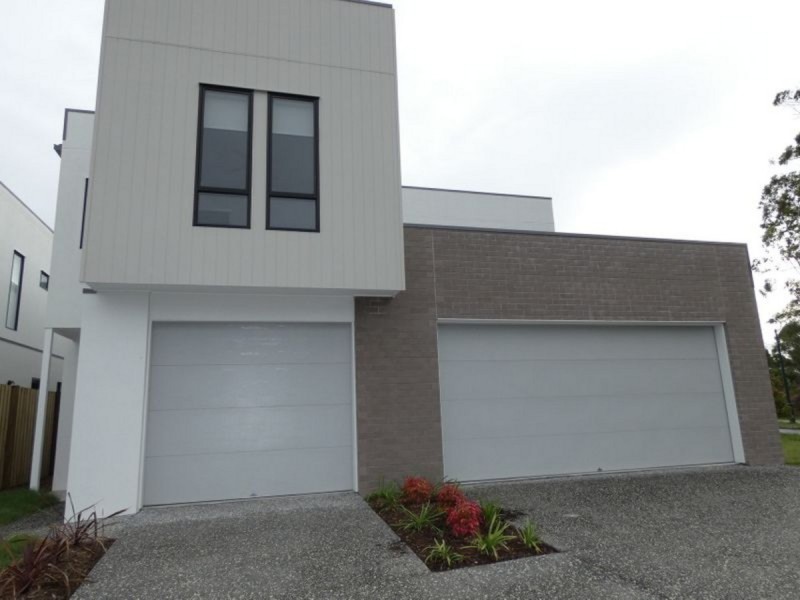 202/1 Christine Drive, Coomera QLD 4209