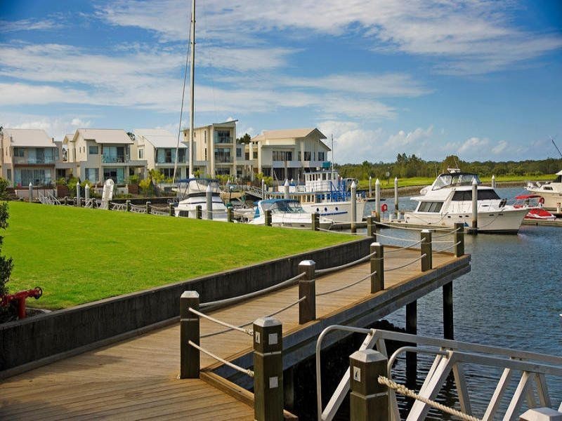 3 Pendragon Drive, Coomera Waters QLD 4209