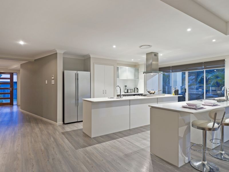 6 Solo Place, Coomera Waters QLD 4209