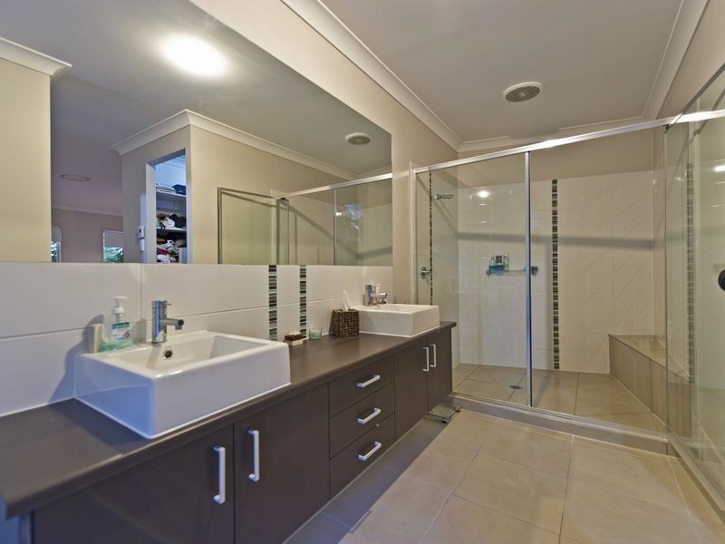 6 Solo Place, Coomera Waters QLD 4209