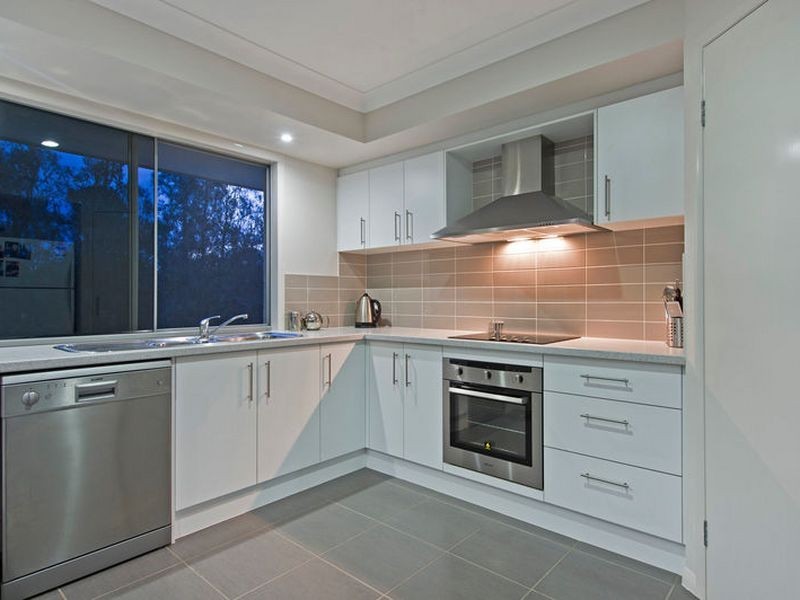 13 Lakes End Court, Upper Coomera QLD 4209