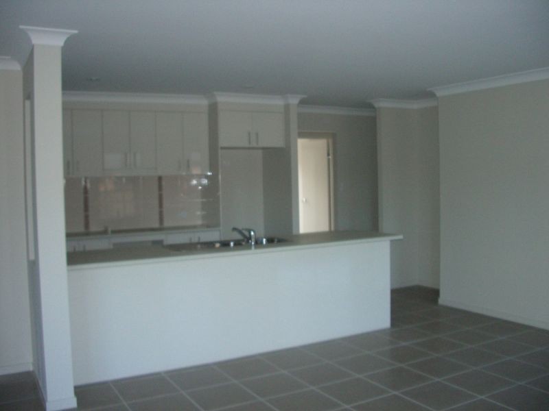 23 Firecrest Close, Upper Coomera QLD 4209