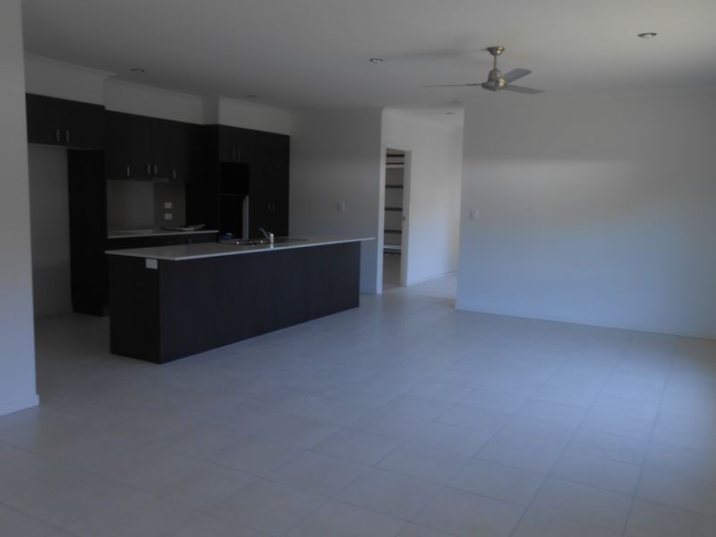 5 Sandpiper Court, Upper Coomera QLD 4209