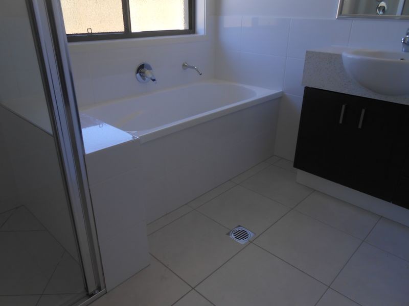 5 Sandpiper Court, Upper Coomera QLD 4209