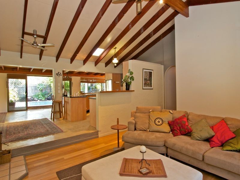 59 Alison Road, Carrara QLD 4211