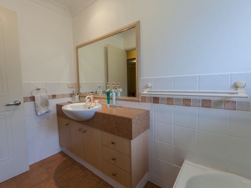 8 River Heights Road, Upper Coomera QLD 4209