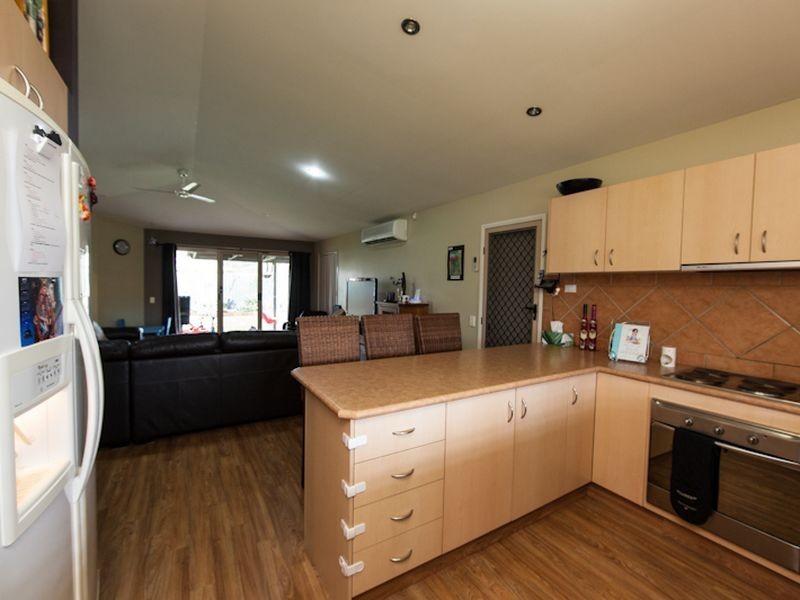 8 River Heights Road, Upper Coomera QLD 4209