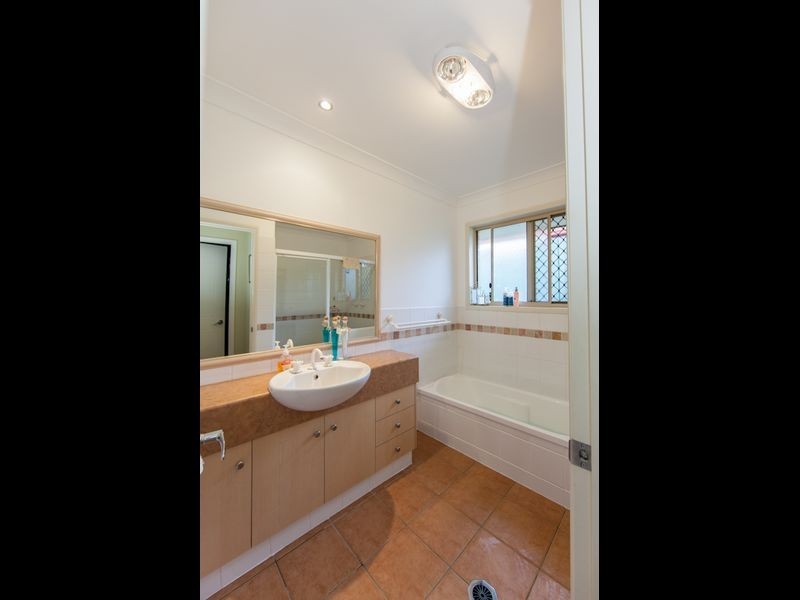 8 River Heights Road, Upper Coomera QLD 4209