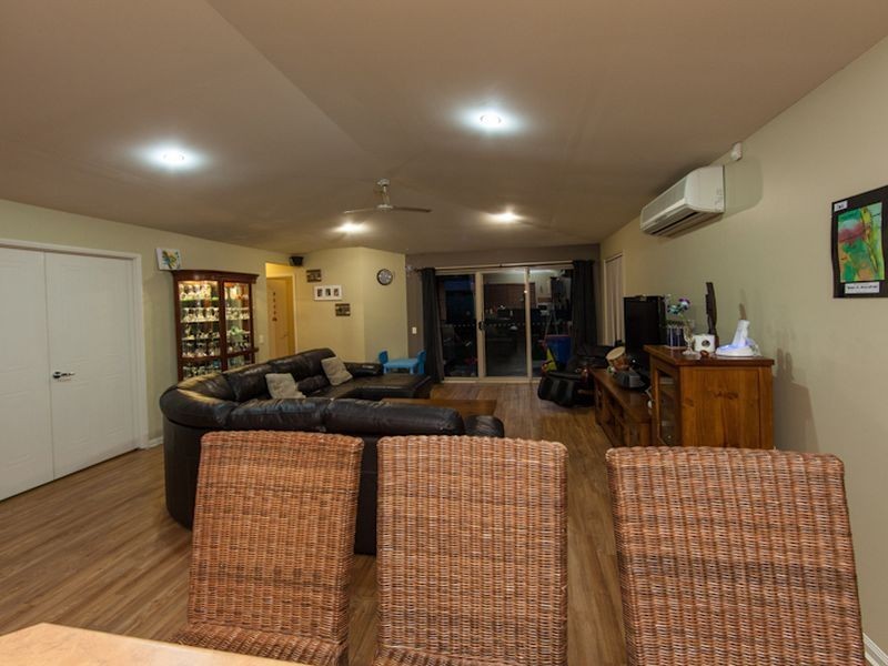 8 River Heights Road, Upper Coomera QLD 4209