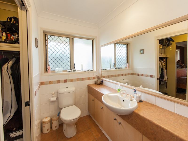 8 River Heights Road, Upper Coomera QLD 4209