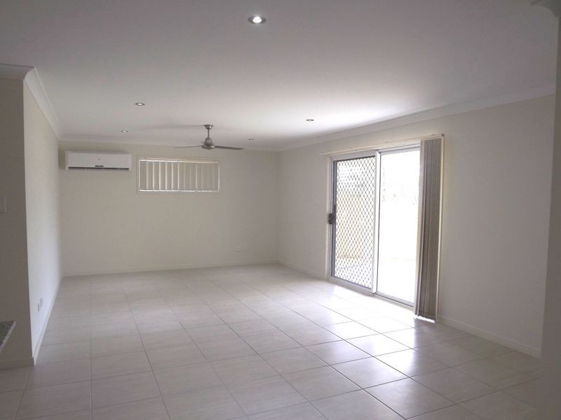 16 Gordon Drive, Upper Coomera QLD 4209