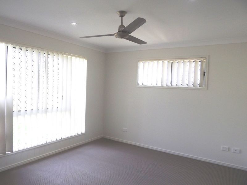 16 Gordon Drive, Upper Coomera QLD 4209