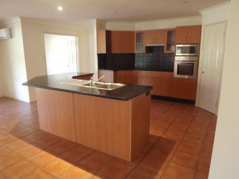 31 Catchlove Street, Maudsland QLD 4210