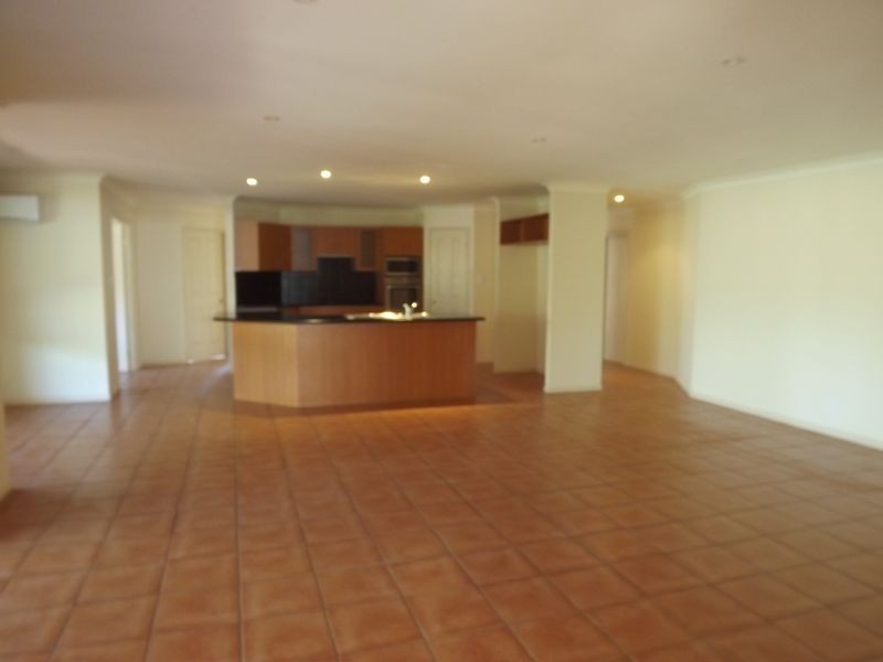 31 Catchlove Street, Maudsland QLD 4210