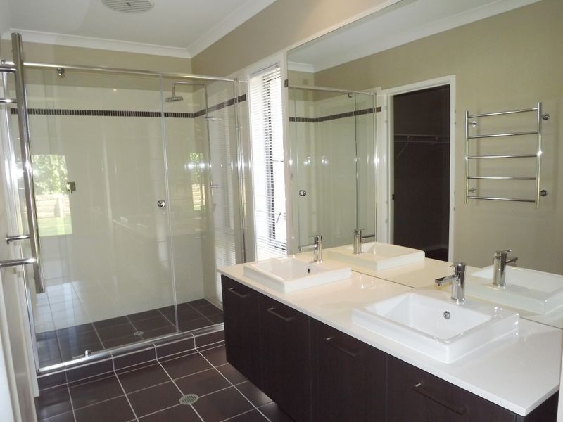 10 Aston Street, Upper Coomera QLD 4209