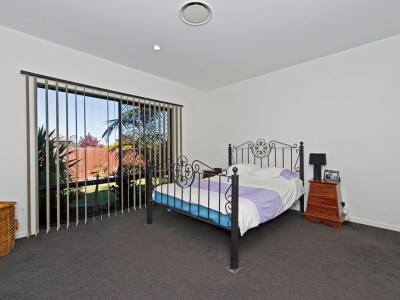 15 Greenleaf Street, Upper Coomera QLD 4209