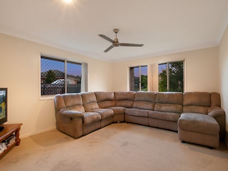 15 Shawnee Crescent, Pimpama QLD 4209