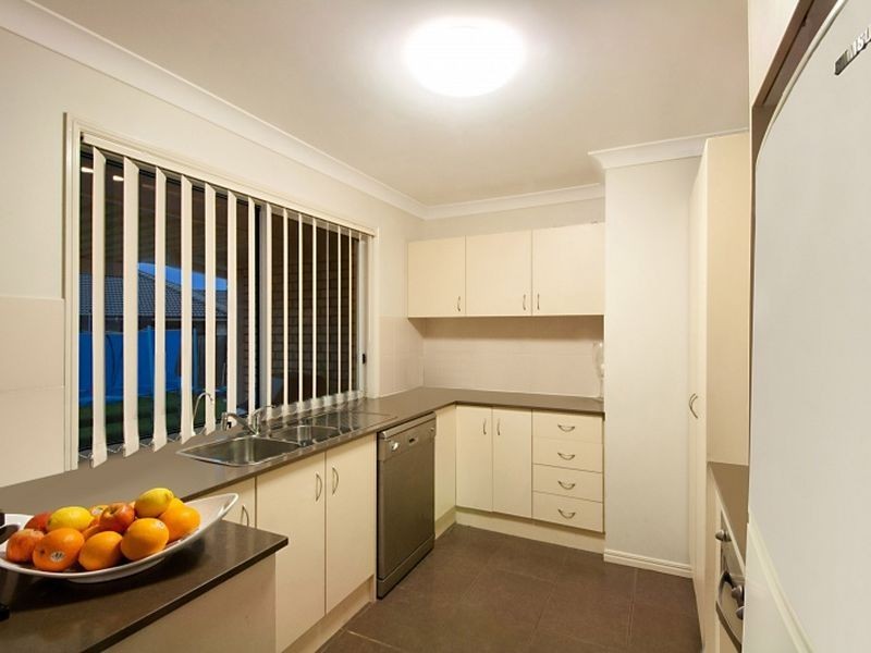14 Moss Terrace, Pimpama QLD 4209